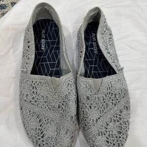 TOMS Women's Glittering Silver Loafers